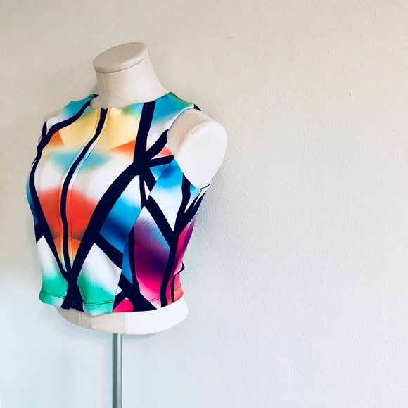 Colorful Crop-top - Picture 2 of 6